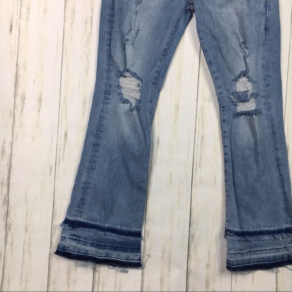 Zara Mid Rise Frayed Hem Cropped Distressed Jeans - Picture 5 of 9